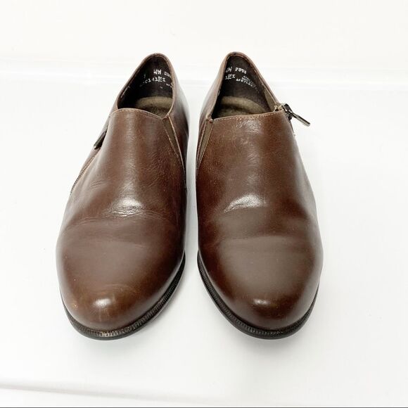 Munro Brown Leather Booties Size 7WW - Picture 2 of 8